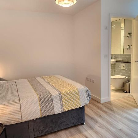 Lovely Luxury Apartment Near Luton Airport 801 エクステリア 写真